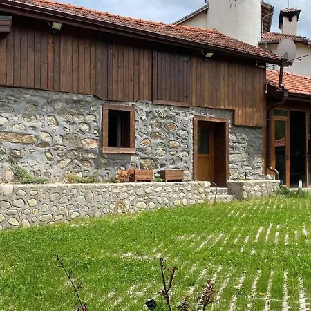 тодор וילה Shiroki Dol