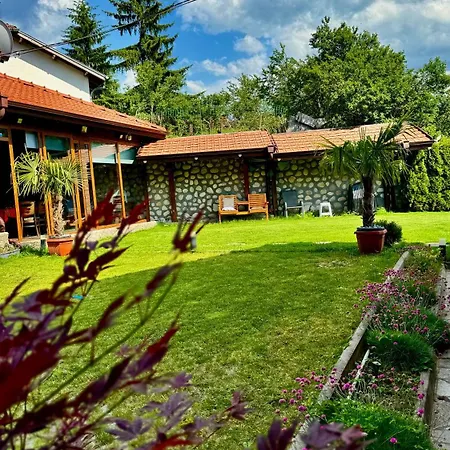 тодор Луксозна вила Широки дол